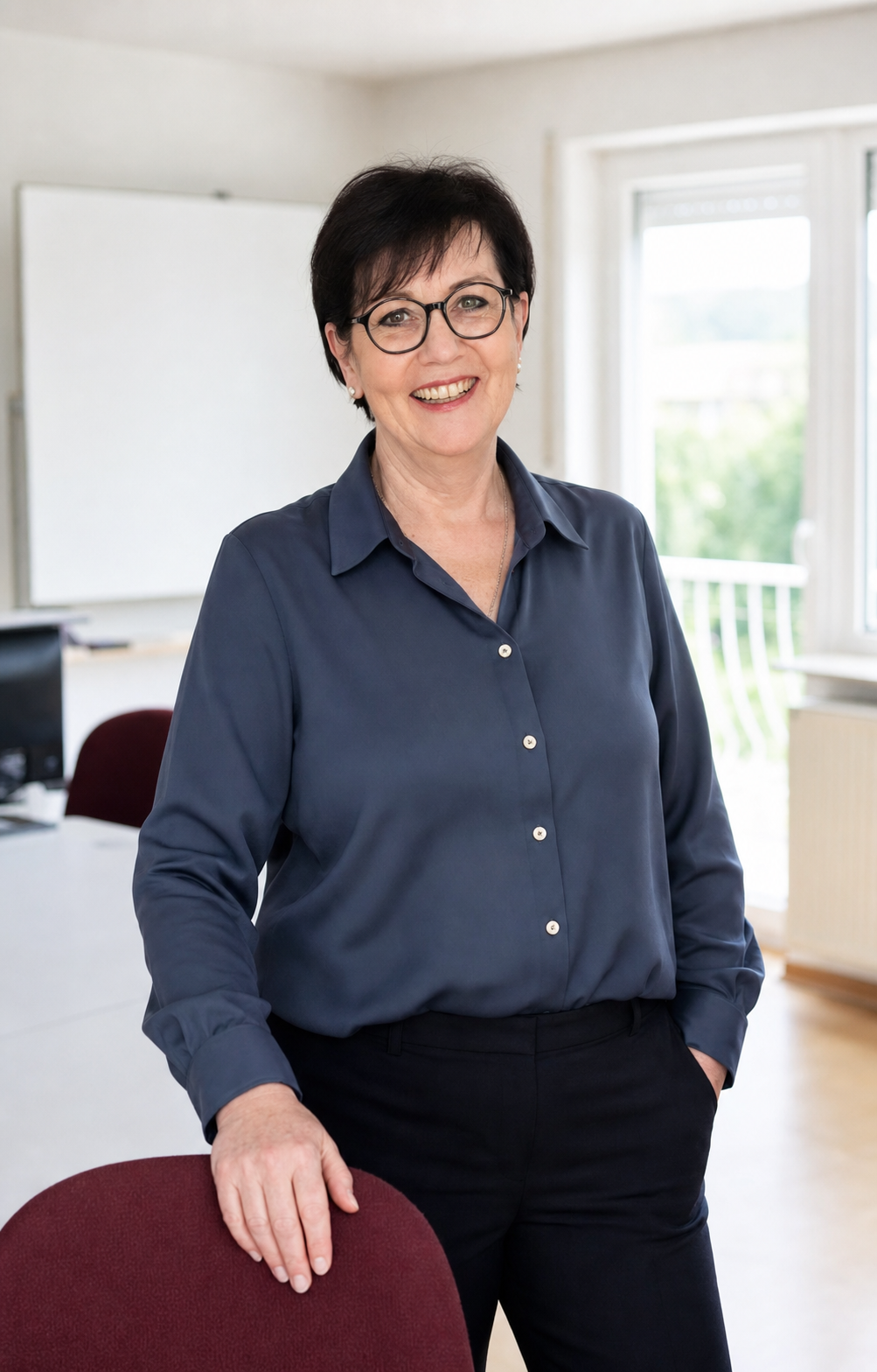 Gabriele Wetzel im Seminarraum des Bildungszentrums